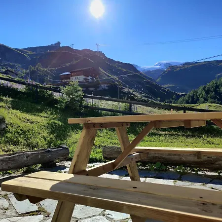 Skichalet Cervinia Bassi Брей-Червінія