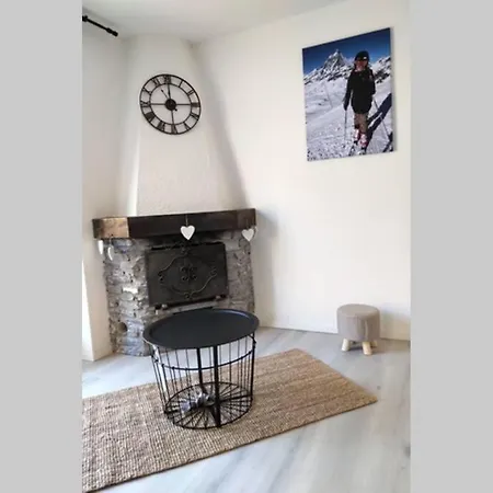 Апартаменти Skichalet Cervinia Bassi *
