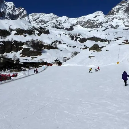 Apartment Skichalet Cervinia Bassi *
