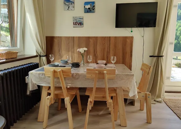 Apartment Skichalet Cervinia Bassi *