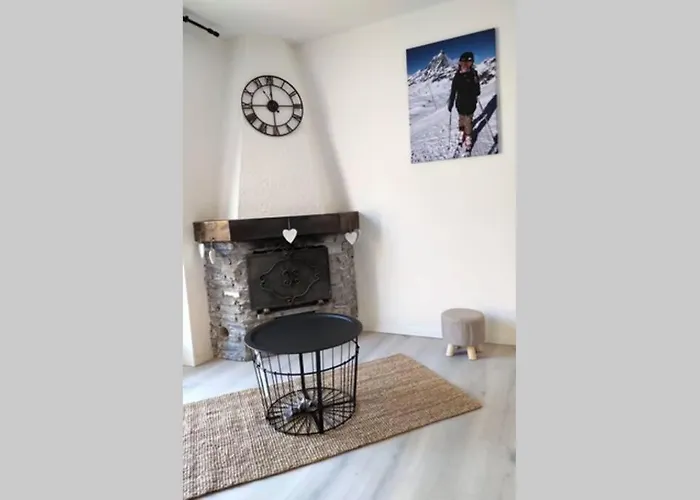 Apartment Skichalet Cervinia Bassi *